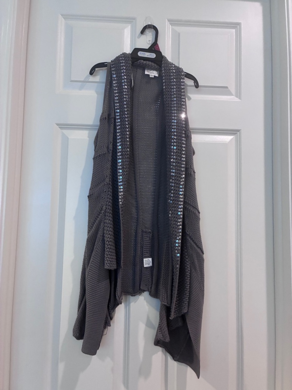 liberty Gray Open-Front Knit Vest with Sequin‎ Trim